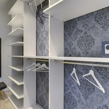 Apartment Gallery *