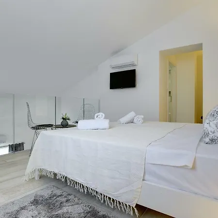 Gallery Apartment Pula