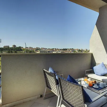 Διαμέρισμα Gallery Πούλα